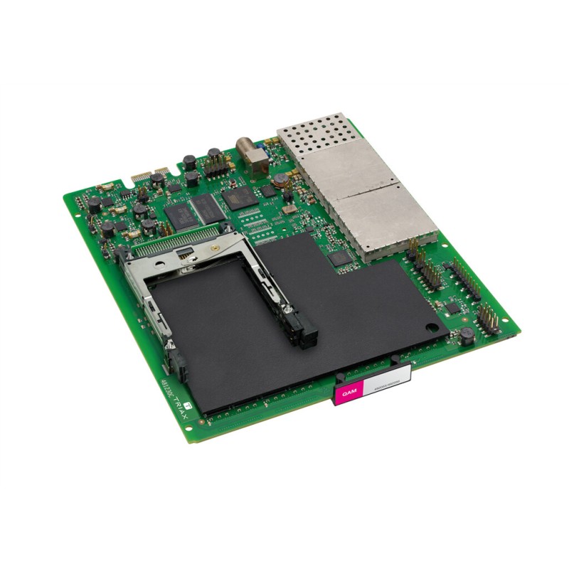 Idem au TDX QAM équipé de 2 interfaces PCMCIA pour module CAM