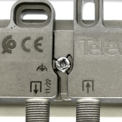 DÉRIV. TERMINAL 5…2400MHz "F" 8D 14dB