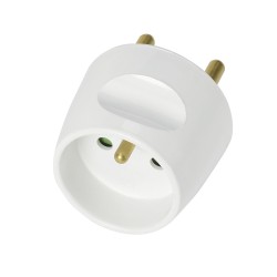 Adaptateur électrique 230V...
