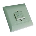 BOUTON PLASTIQUE ENCASTRE AVEC GRAVURE D\'UNE CLE